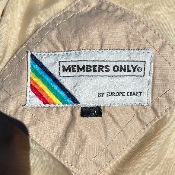 1980's Members Only rainbow tag Mens Members Only Jacket.😍 - Picture 5 of 17